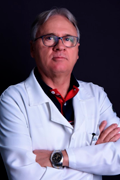 Dr. VICENTE DE ASSIS MOTA  Oftalmologia